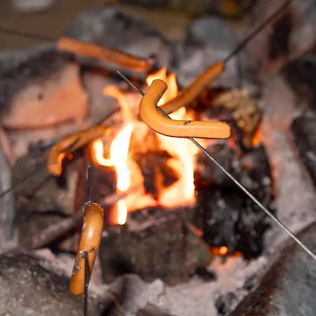 Private Glamping For Family Getaway With Bbq Arakapas