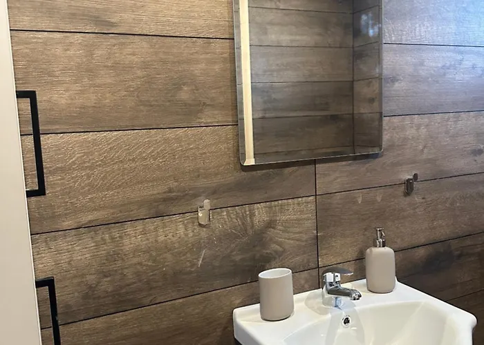 Private Glamping For Family Getaway With Bbq