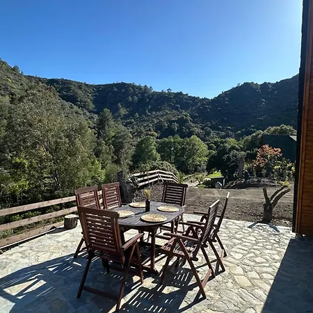 Kemp Spacious Mountain Retreat With Bbq Facilities