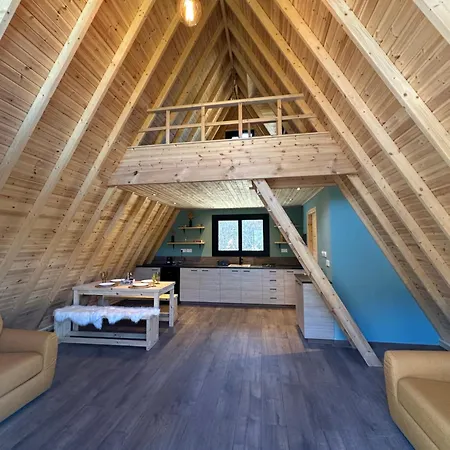 Spacious Mountain Retreat With Bbq Facilities *