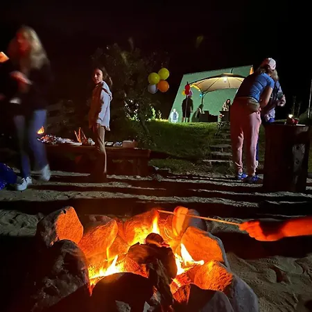 Private Glamping For Family Getaway With Bbq *