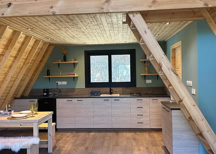 Private Glamping For Family Getaway With Bbq Kemp *