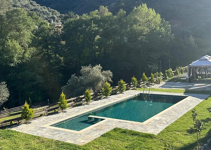 Private Glamping For Family Getaway With Bbq *